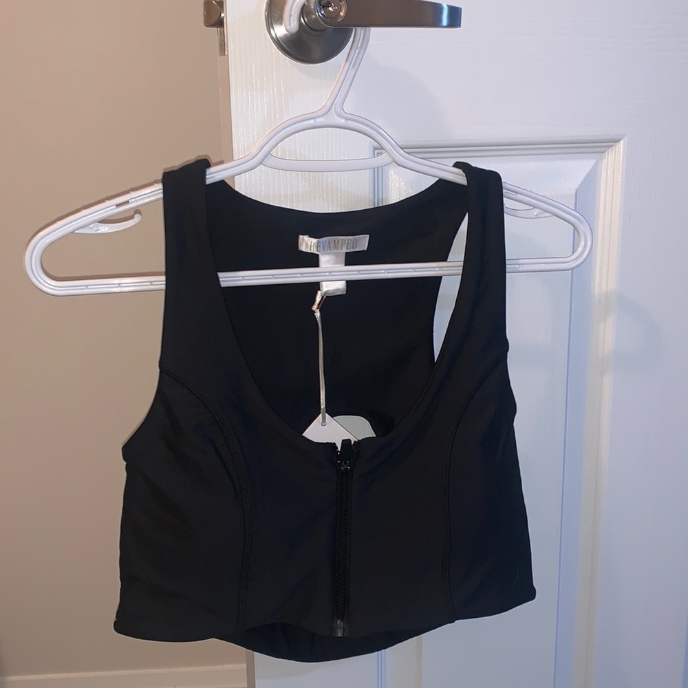 zipper up sports bra